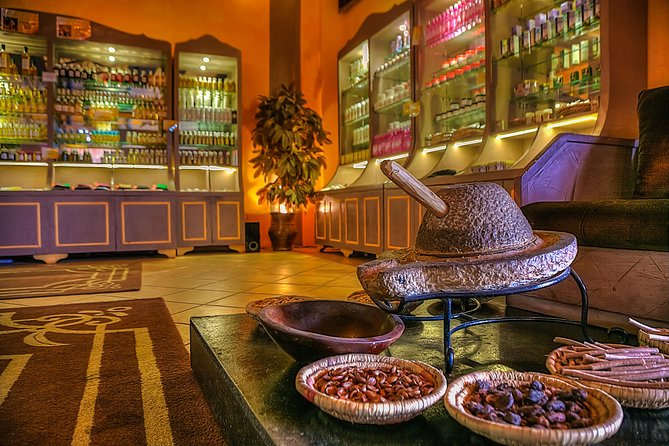 Luxury Massage and Hammam for 2 Hours including transportation - The hammam begins with warm water and black soap