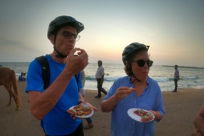 Luxury Night Cycle Tour of Colombo - Galle Face Green after sunset