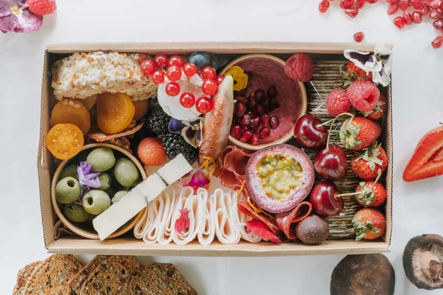 Luxury Picnic for 2 with Sydney Harbour Views at Kirribilli - Choosing the right grazing box