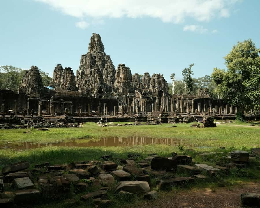 Luxury Private 2-Day Angkor Wat with English or German Guide - Why a private Angkor tour makes sense