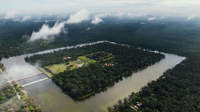 Luxury Private 2-Day Angkor Wat with English or German Guide - The one-day sunrise route