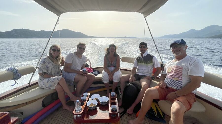 Luxury Private Boat Tour to Elaphiti Islands (4 hours) - The boat itself, from old-school charm to clean modern comfort