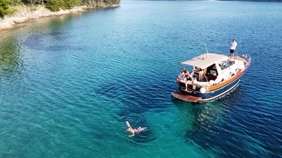 Luxury Private Boat Tour to Elaphiti Islands (4 hours) - What the $589 price really buys you
