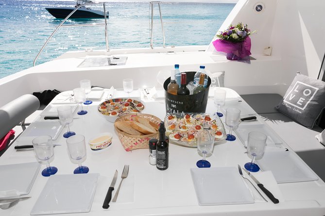 Luxury Private Full-Day Catamaran Charter in St Maarten & Saint-Martin - Practical points that can affect your day