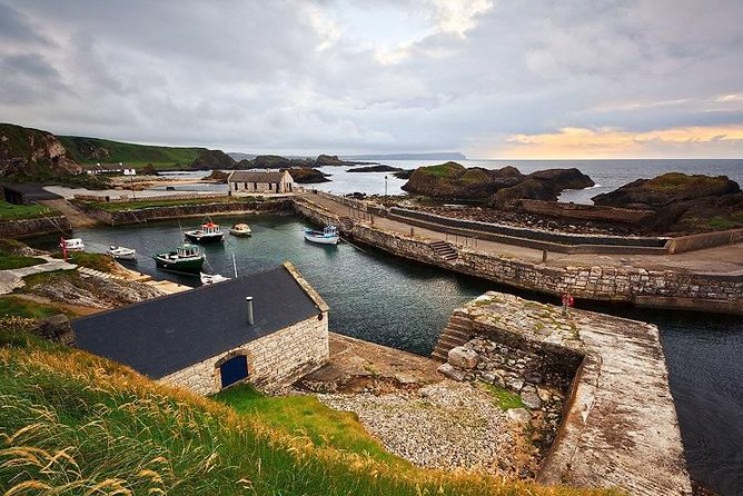 Luxury Private Hire Tour for 2- 6 people around Northern Ireland - Carrick-a-Rede: dramatic views and a real walk