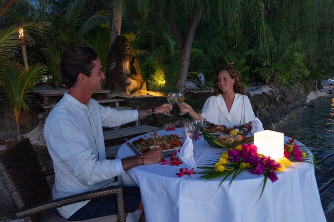 Luxury Private Sunset Cruise and Motu Dinner in Bora-Bora - Key points at a glance