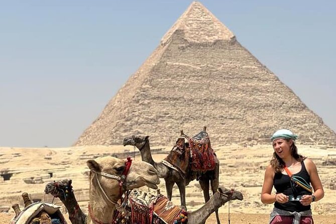 Luxury Private Tour Giza pyramids ,Sphinx ,Camel Rid and Lunch - The three pyramids of Giza