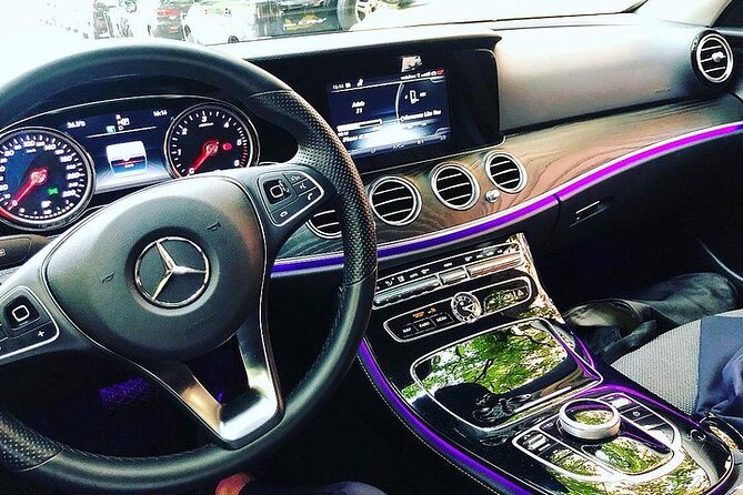 Luxury Private Transfer from/to Fiumicino Airport to Rome Center - The airport-to-center route and traffic reality