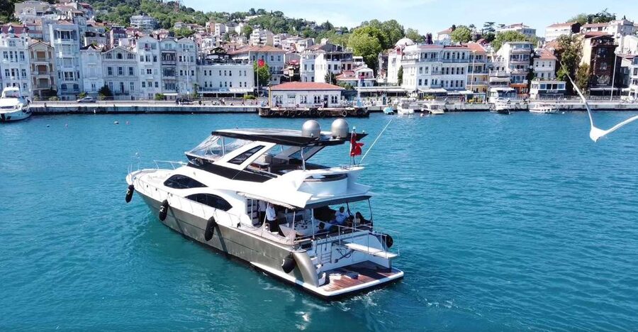 Luxury Private Yacht Rental - Hotel pickup keeps the outing simple