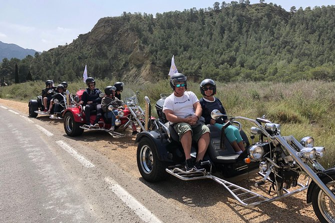 Luxury Rewaco Trike "The Fun In The Sun Tour" - (3 hours, Min of 2 Passengers) - What the guides add to the experience