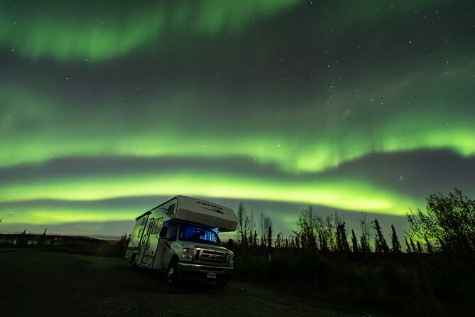 Luxury RV Small Group Aurora Chasing Tour with Photography - Warm drinks, snacks, and a restroom