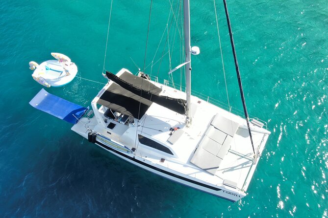 Luxury Sailing catamaran charter in Cabo San Lucas all inclusive - A private catamaran instead of a shared Cabo cruise