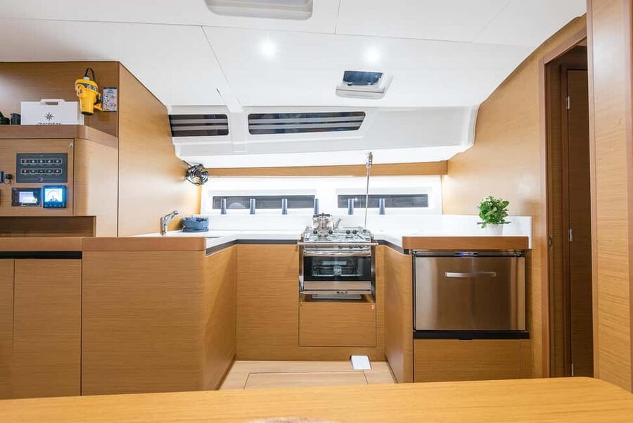 Luxury Sailing Cruise in Agios Nikolaos: Half-Day & Full-Day - One hour at Kolokytha Bay
