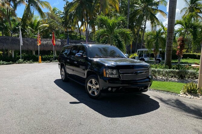 Luxury Suburban Airport Transfer – Premium Service in Punta Cana - Communication is part of the service
