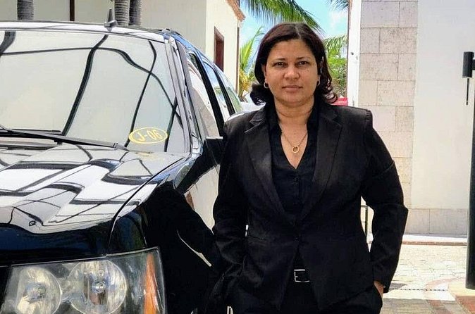 Luxury Suburban Airport Transfer – Premium Service in Punta Cana - Small details that improve the ride