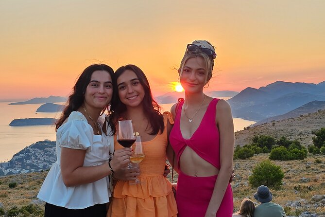 Luxury Sunset Tour with Wine Tasting - Key points to know before booking