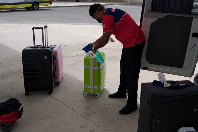 Luxury SUV Private Transfer R/T-Airport-Hotel-Airport- Playa del Carmen - Your Playa del Carmen hotel pickup