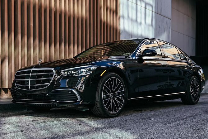 Luxury Sydney Airport Arrival Transfer - Sedan/SUV - The drive takes 30 to 60 minutes