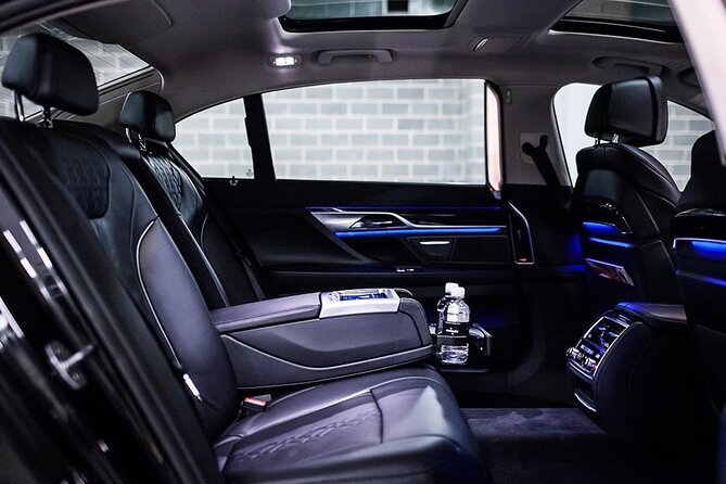 Luxury Sydney Airport Arrival Transfer - Sedan/SUV - Why the driver makes a difference