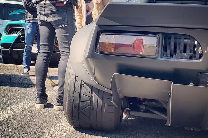 Luxury van Ride to famous car meet up spot Daikoku - Who will enjoy this most?