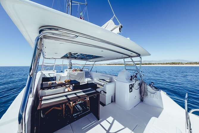Luxury Whale Watch Cruise to The Arch Los Cabos - Hotel pickup needs extra attention