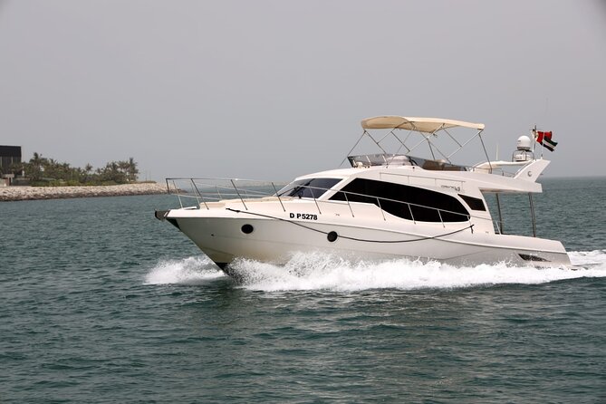 Luxury Yacht Charter : Dubai Marina, Atlantis The Palm & Burj Al Arab - Should you book this Dubai yacht cruise?
