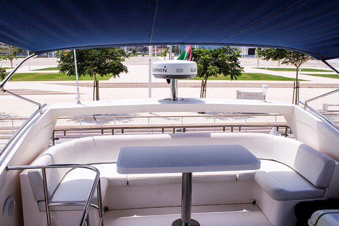 Luxury Yacht Dubai - Book 56 ft Yacht Cruise up to 24 people - What the yacht experience feels like on board