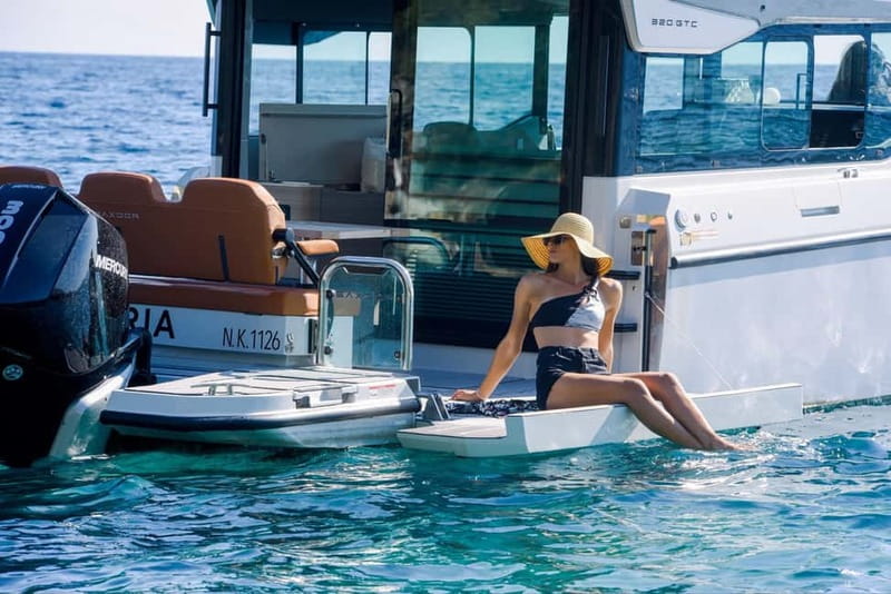 Luxury Yacht Experience Semi-Private North East - Who will enjoy this cruise most?