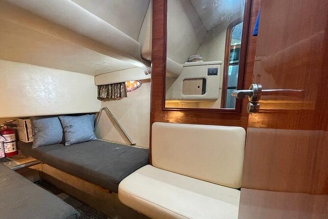 Luxury Yacht in Paradise and snorkel by Isla Mujeres - The drinks package and comfort on board