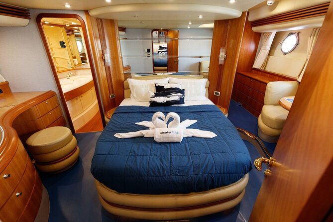 Luxury Yacht Private Rental from Dubai Marina - What the crew adds to a private rental