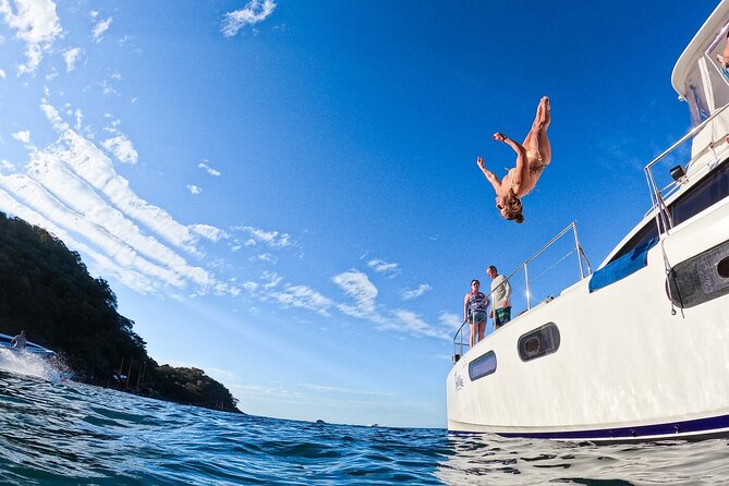 Luxury Yacht & Snorkel with All inclusive Open bar and lunch - Lunch, snacks, and the all-inclusive bar