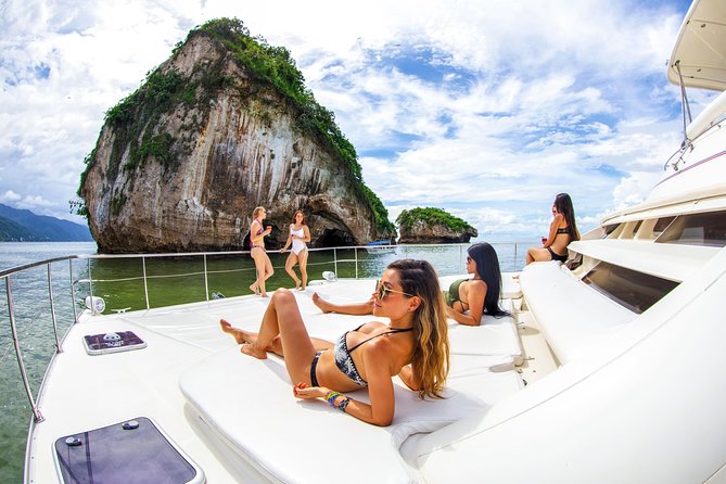 Luxury Yacht & Snorkel with All inclusive Open bar and lunch - Is $119 a good value?