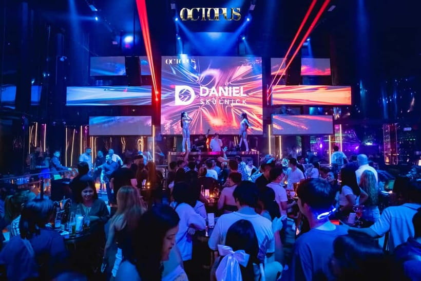 Makati Nightlife: VIP Access to Clubs, Rooftops & Go-Go Bars - Why this Makati night out works