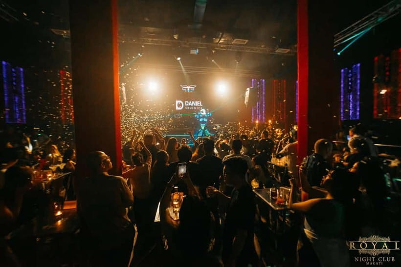 Makati Nightlife: VIP Access to Clubs, Rooftops & Go-Go Bars - Neon Nights and the final hour