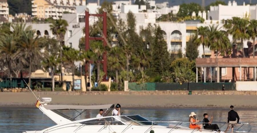 Marbella: Puerto Banús 2-hour luxury catamaran - Key points at a glance