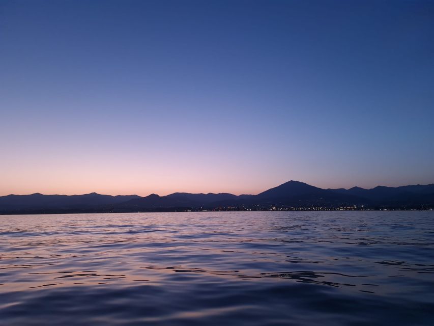 Marbella: Sunset Luxury Sailing Cruise in Puerto Banús - Drinks, snacks, and the social side