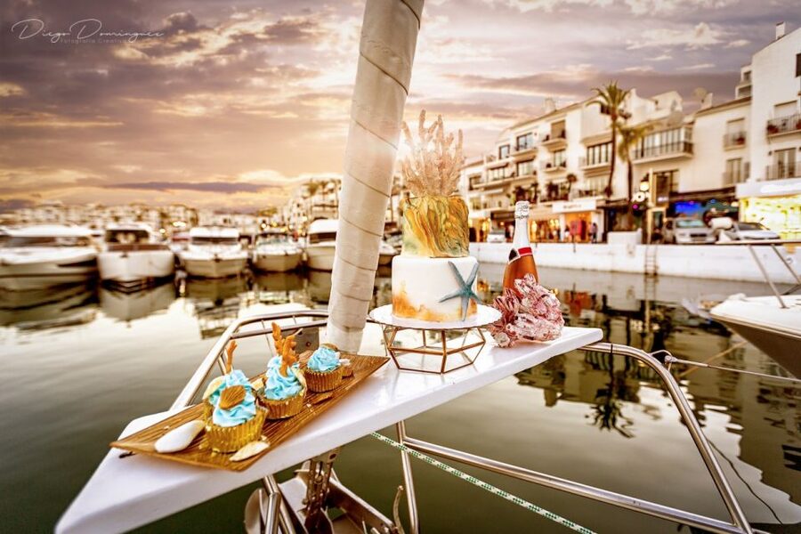 Marbella: Sunset Luxury Sailing Cruise in Puerto Banús - What the sunset looks like from the boat