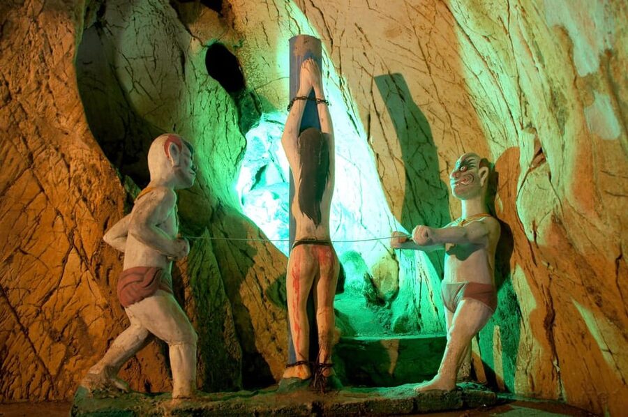 Marble Mountains, Am Phu Cave, Linh Ung Pagoda Luxury Tour - Should you book the Marble Mountains and Lady Buddha tour?