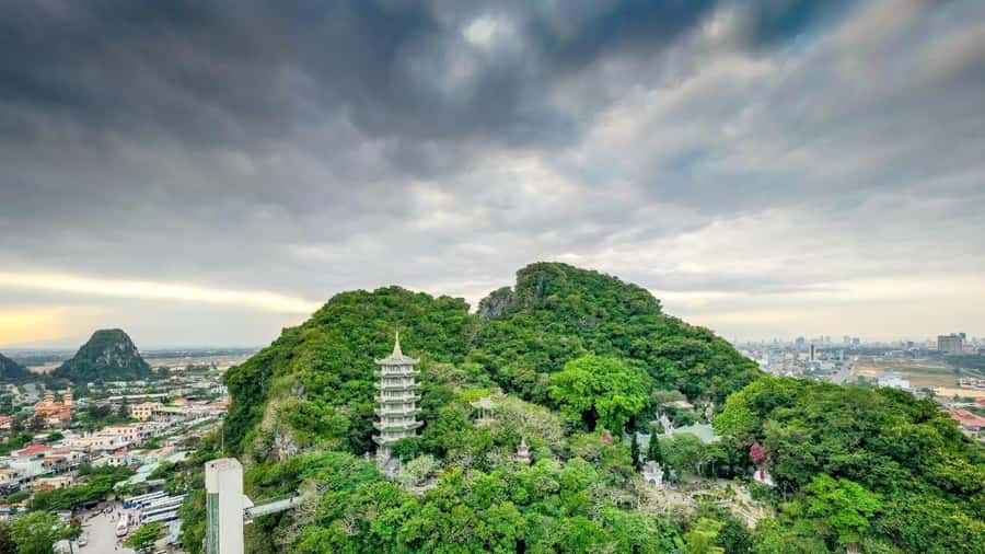 Marble Mountains, Am Phu Cave, Linh Ung Pagoda Luxury Tour - Why this five-hour route works well