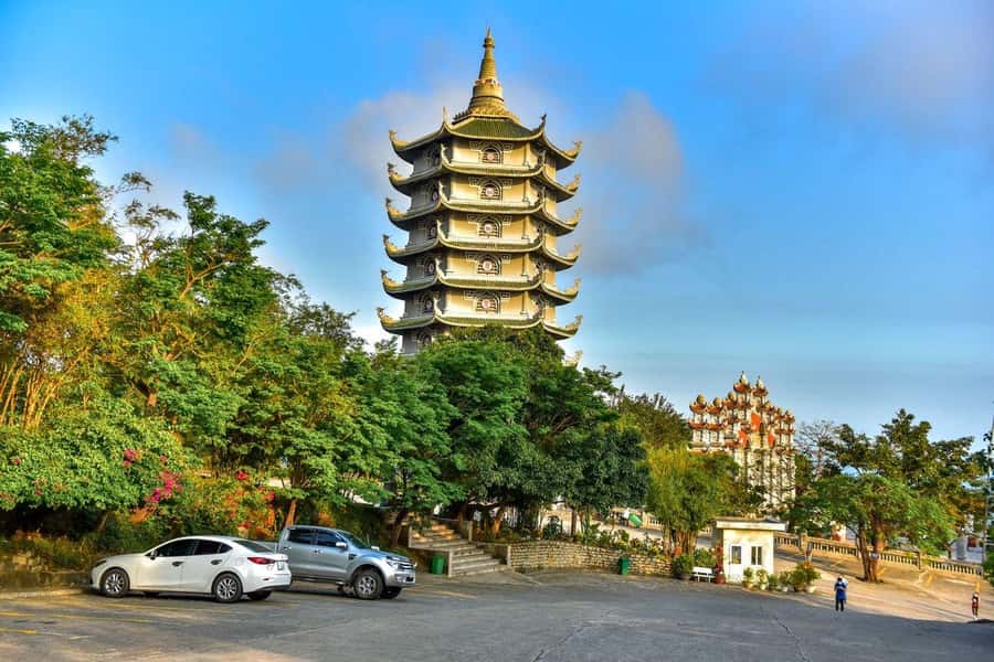 Marble Mountains, Am Phu Cave, Linh Ung Pagoda Luxury Tour - Inside Am Phu Cave and its afterlife scenes
