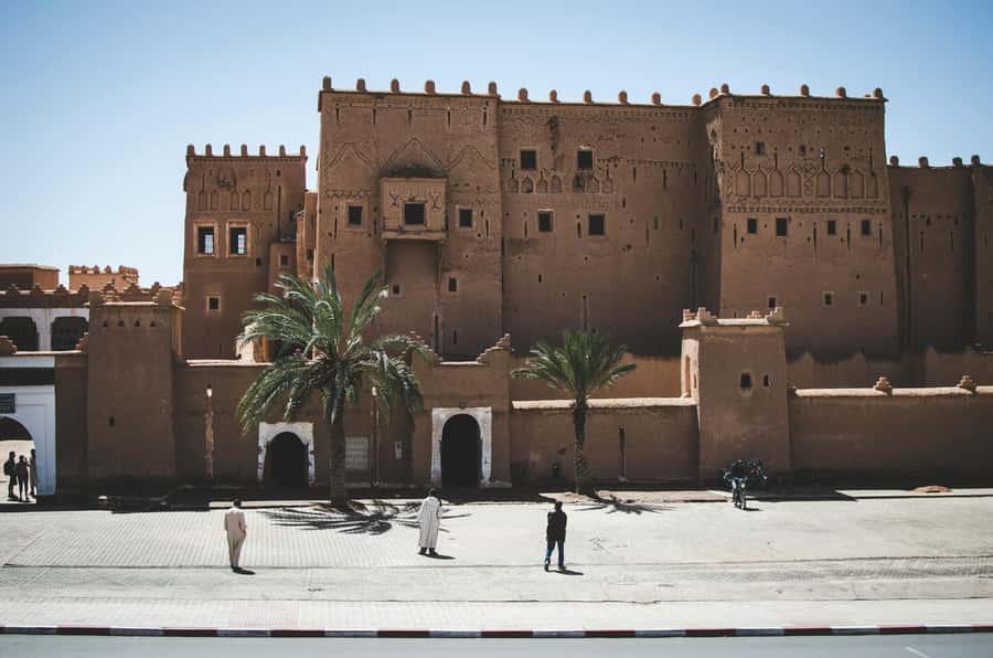 Marrakech: 3-Day Desert Trip to Merzouga with Luxury Camp - Sunrise, dunes, and the long return