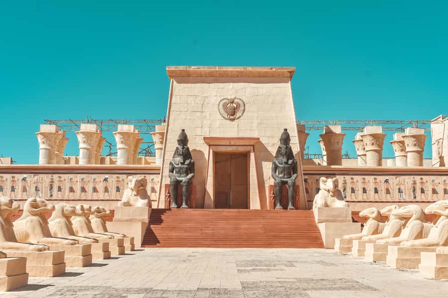 Marrakech: Luxury day trip to Ait benhaddou with a group - Ouarzazate and the Atlas Film Studios