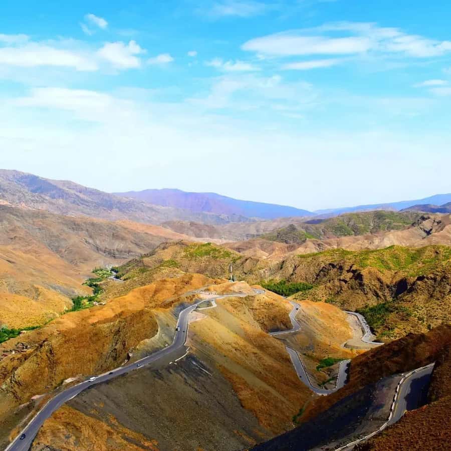 Marrakech to Zagora:2-Day Luxury Sahara Tour with Camel Ride - Guides, group size, and comfort