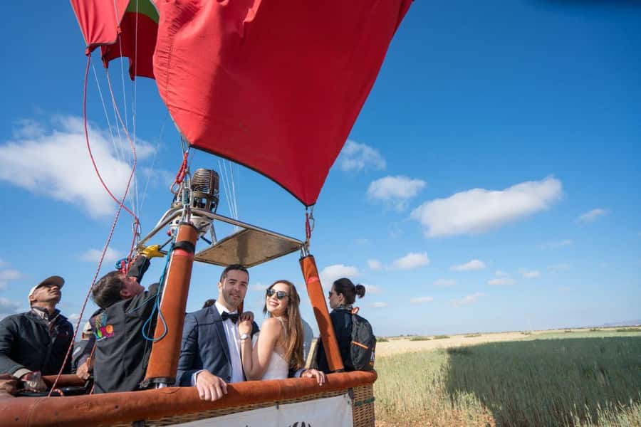 Marrakech: VIP Flight with Private Section in Shared Balloon - Landing and the Berber home visit