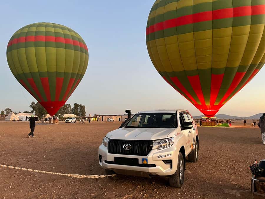 Marrakech: VIP Flight with Private Section in Shared Balloon - Watching the balloon prepare for takeoff