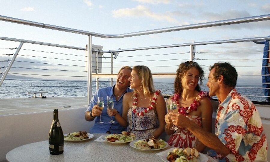 Maui: Ka'anapali Luxury Sunset Dinner Sail - What the 150-minute sailing feels like