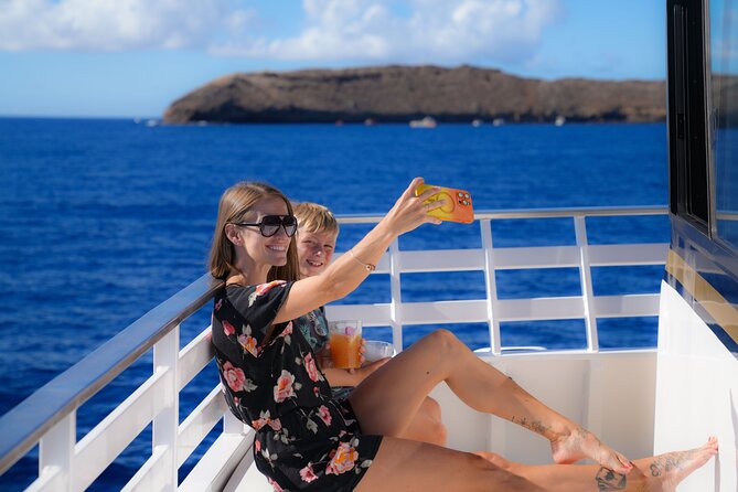 Maui: Molokini and Turtles Luxury Yacht Snorkel - A luxury yacht day from Maalaea Harbor