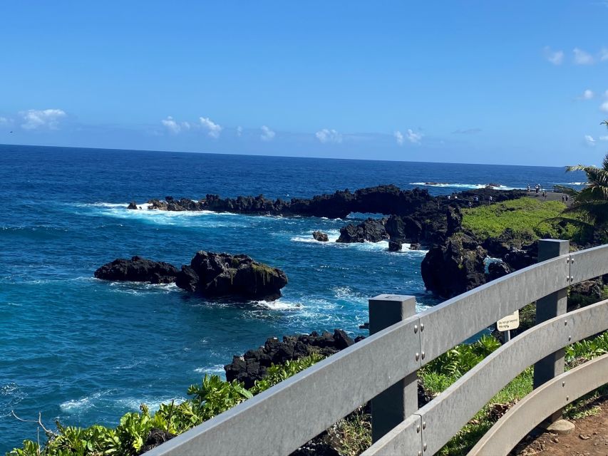 Maui: Road to Hana Private Adventure Tour with Luxury SUV - From your hotel to Kula and Ulapalakua