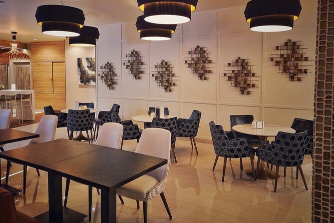 Mera VIP Lounge at Cancun International Airport - Wi-Fi, charging, and work time