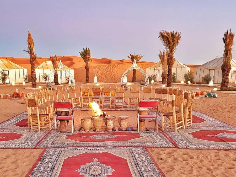 Merzouga: 1-Night in the luxury camp. camel ride & Dinner - Leaving the dunes and returning to Merzouga